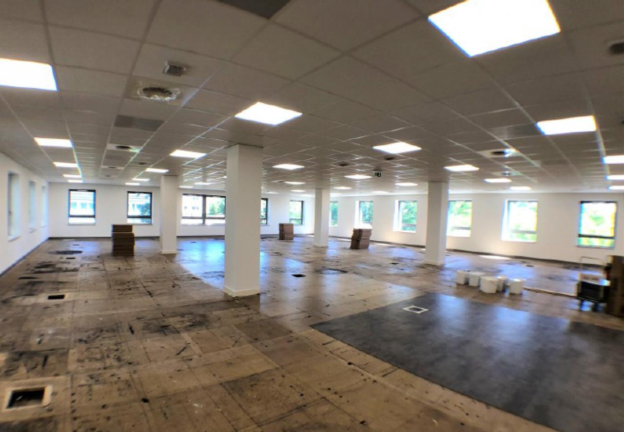Bureau Limonest 936m² Location bureau Limonest Rhône OLBUR2109087 3